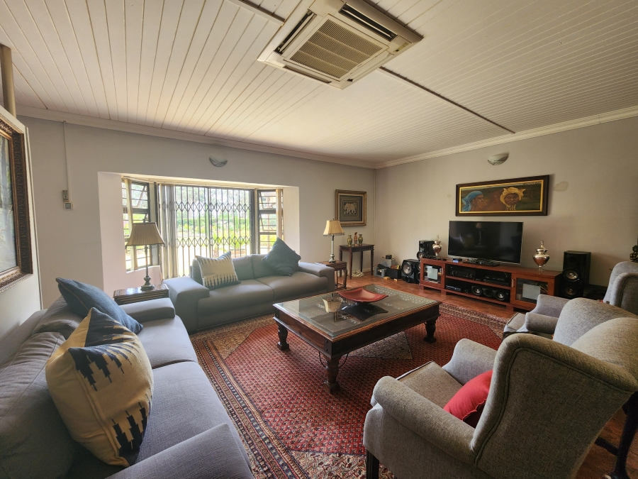 7 Bedroom Property for Sale in Cape Farms Western Cape